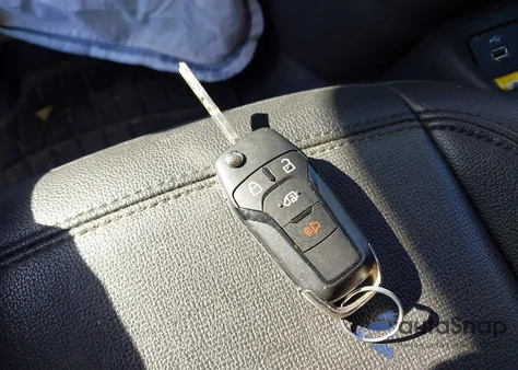 2019 Ford Transit Connect Xl z USA, uszkodzony, nr VIN NM0LS7E28K1426636